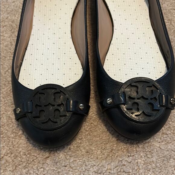 Tory Burch Black Flats with Logo Detail - Picture 3 of 7